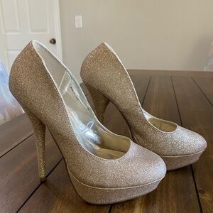 EUC Elegant Glitter Platform Heels